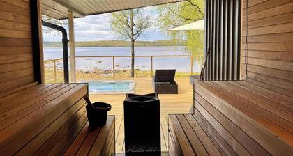 The Villa – Lake Escape w/ Sauna, Jacuzzi & Boats
