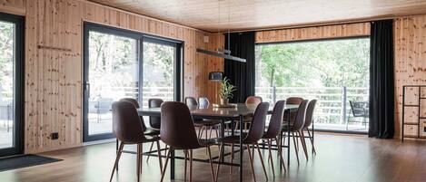 تناول الطعام