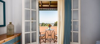 Nikiforos Apartments by Konnect, Mesongi
