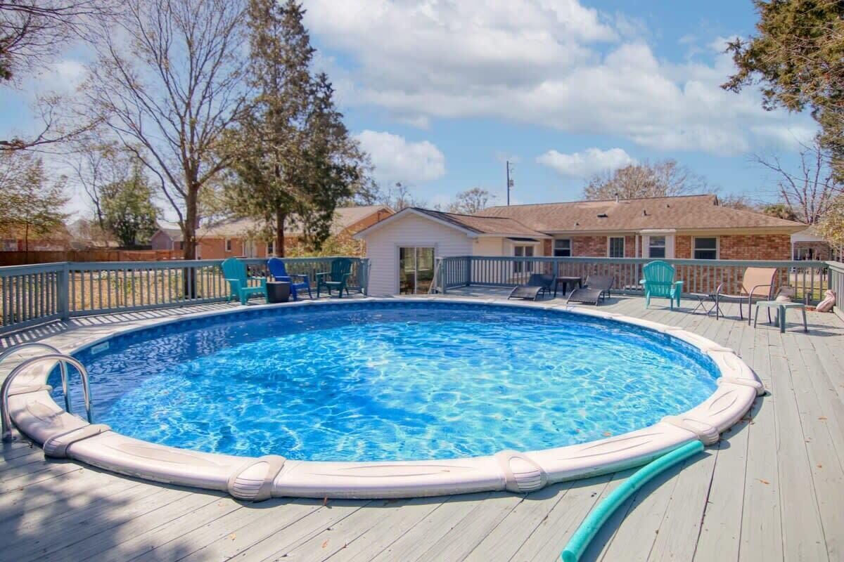 North CHS Home with Pool 15 Mins to Downtown