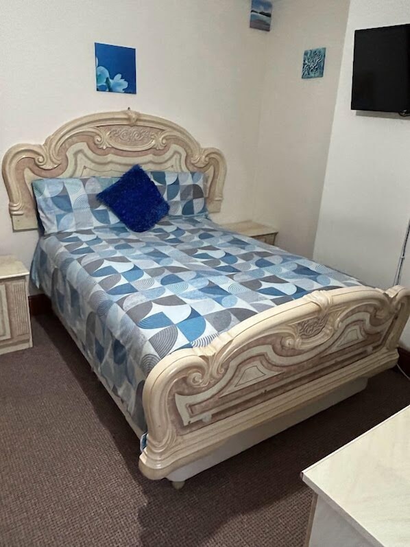 1 bedroom, iron/ironing board, free WiFi, bed sheets
