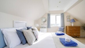 Unclassified image, 3 of 27, button - Trevarthian - Perfectly located, overlooking Polzeath beach, sleeps 8 + dogs (Polzeath)