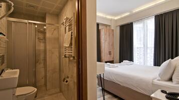 Annex building double room | Egyptian cotton sheets, premium bedding, minibar, in-room safe