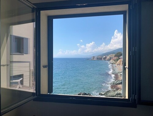 Appartement situé  à 5 mètres de la mer