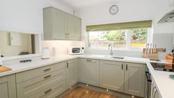 Fridge, dishwasher, electric kettle, toaster