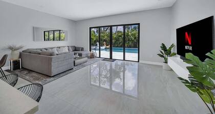 Luxury Villa Amara Heated Pool Gym Sauna BBQ