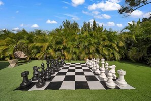 Property grounds - Luxury Villa Amara Heated Pool Gym Sauna BBQ (Miami)