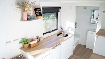 Fridge, microwave, stovetop, toaster