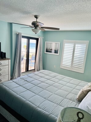 2 bedrooms, free WiFi, bed sheets - Indies House Sought After Beachfront Condo w Pool near shopping and restaurants (Ormond Beach)