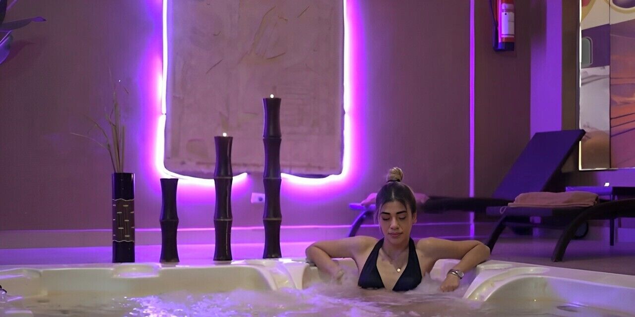 Sauna, hot tub, steam room, Turkish bath, body treatments, mud baths