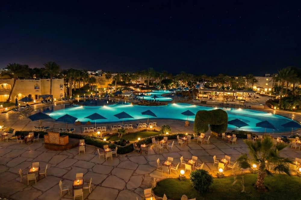 Regency Plaza Aqua Park & SPA