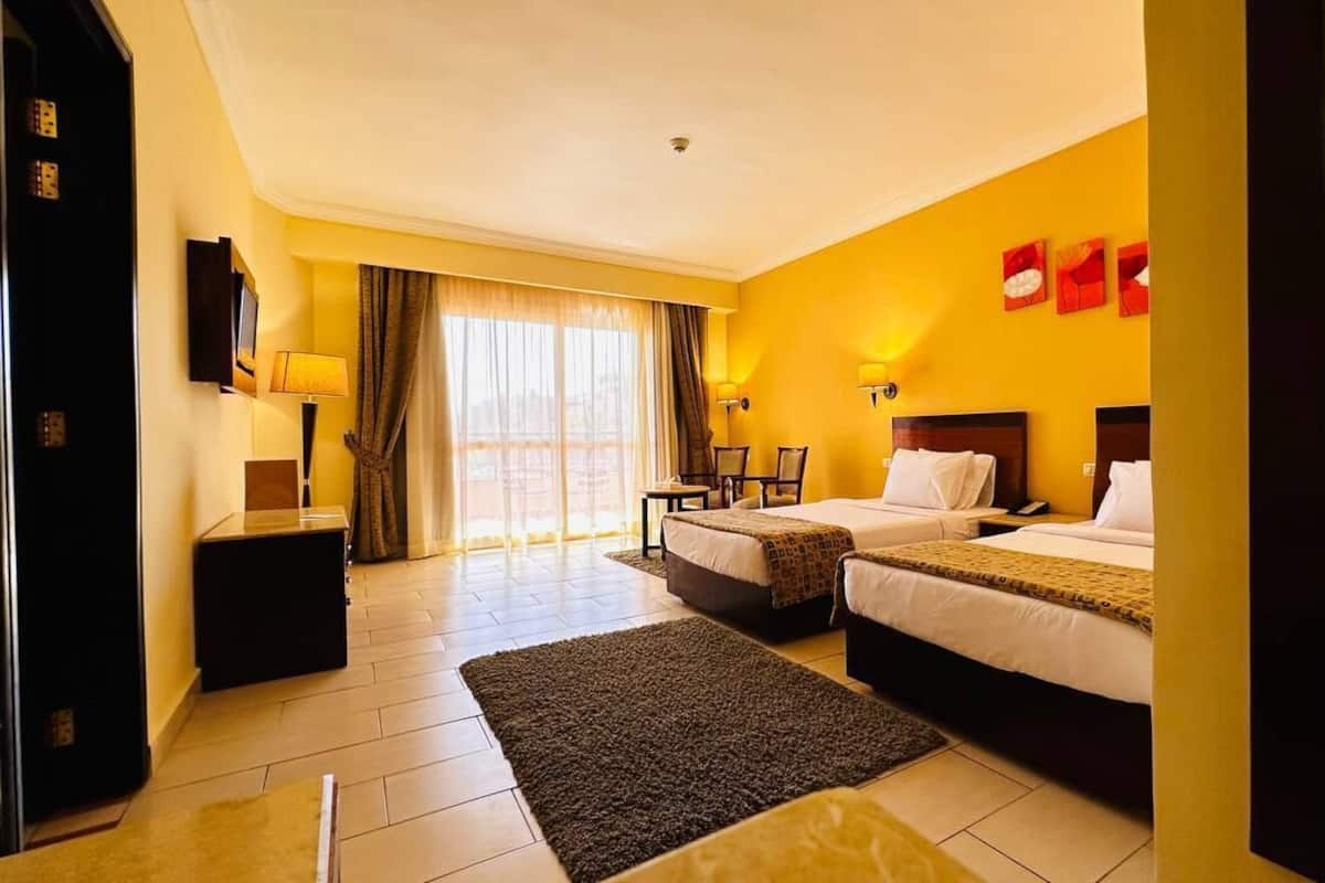 Family 2 Bed Room | Hypo-allergenic bedding, down comforters, minibar, in-room safe