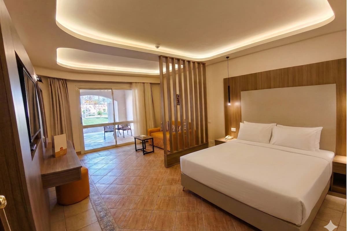 Habitación superior, vistas al jardín | Ropa de cama hipoalergénica, edredones de plumas, minibar y caja fuerte