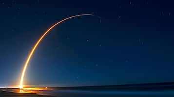 Tæt på stranden, liggestole, badehåndklæder