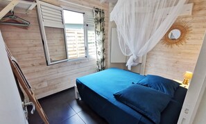 2 bedrooms, iron/ironing board, free WiFi, bed sheets