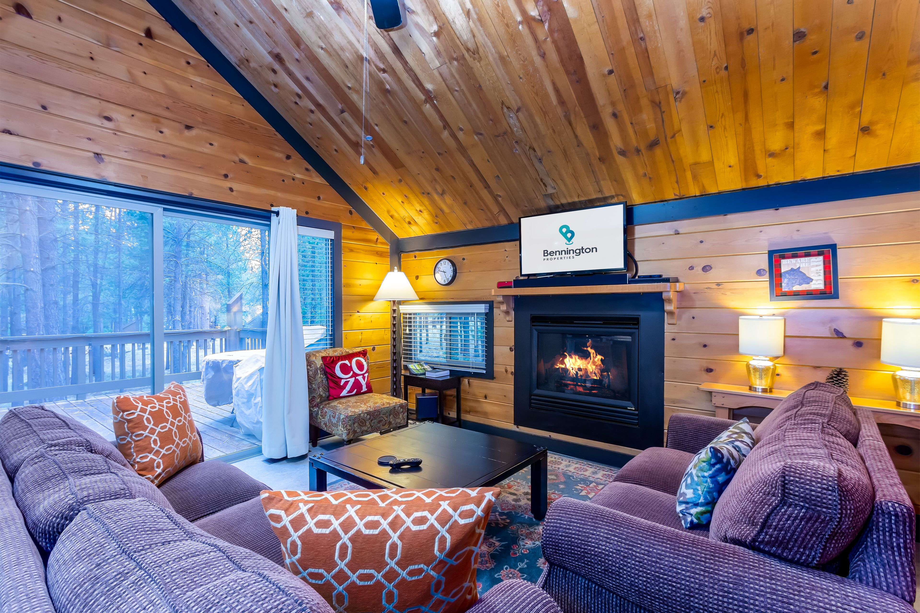 Classic Pole House Cabin, Free WiFi, Gas BBQ  - POLE09
