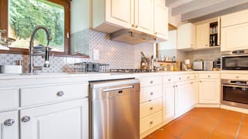 Frigorífic, microones, forn i rentaplats