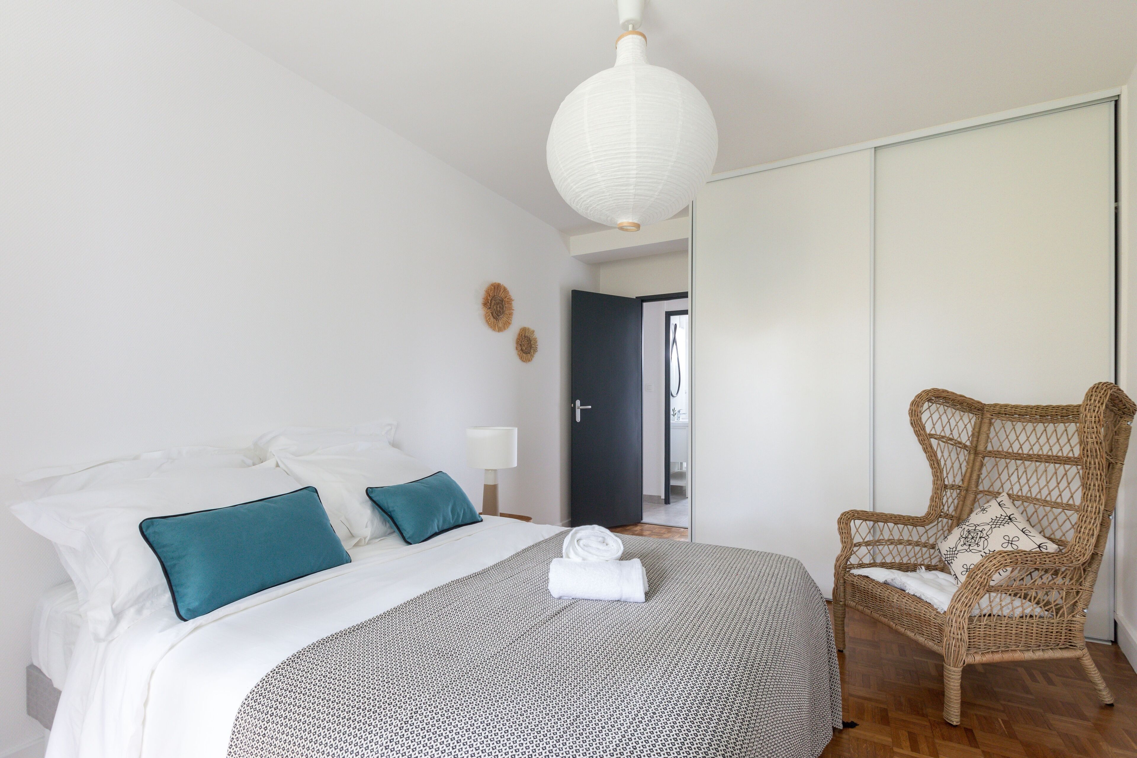 2 bedrooms, iron/ironing board, free WiFi, bed sheets