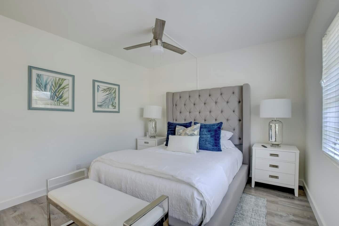 1 habitación, tabla de planchar con plancha, wifi gratis y ropa de cama 