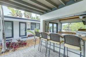 Terrace/patio - Pool ~ Free Wifi ~ Parking ~ Smart TV (Fort Lauderdale)