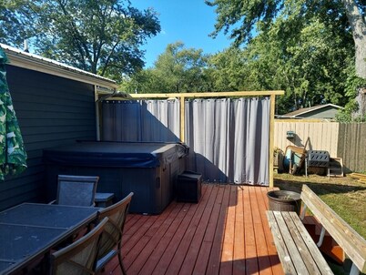 Stunning lake view oasis! A spacious place to make new memories! 
#HotTubHeaven