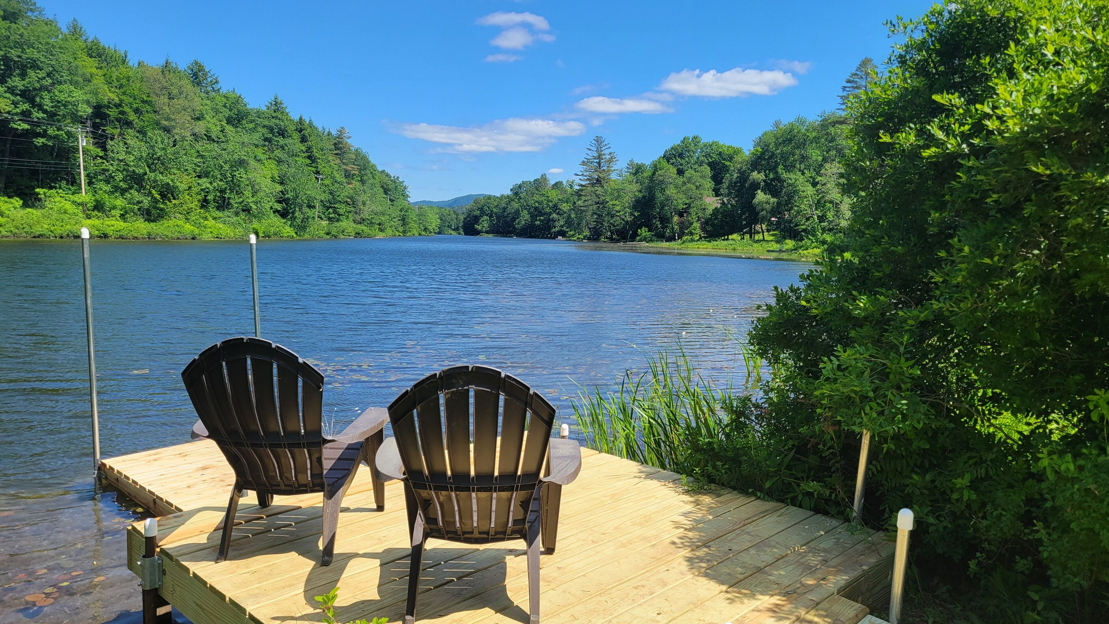 Lakefront Contemporary House 4 Minutes to Okemo