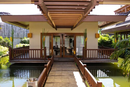 Raya P09 - Airport-Side Penthouse