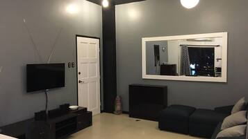 Smart TV, DVD player, stereo