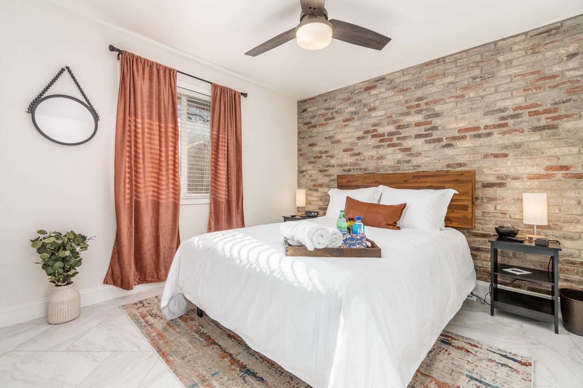 Short North Condo | Walkable + Parking | Laundry