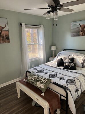 1 bedroom, free WiFi, bed sheets