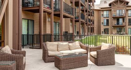 Newly renovated 2nd floor condo with pool, hot tub and in home laundry