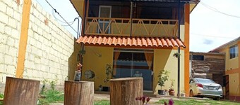 Hermosa Casa de Campo con Vista a la Laguna