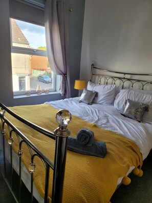 2 Schlafzimmer, Bügeleisen/Bügelbrett, WLAN, Bettwäsche