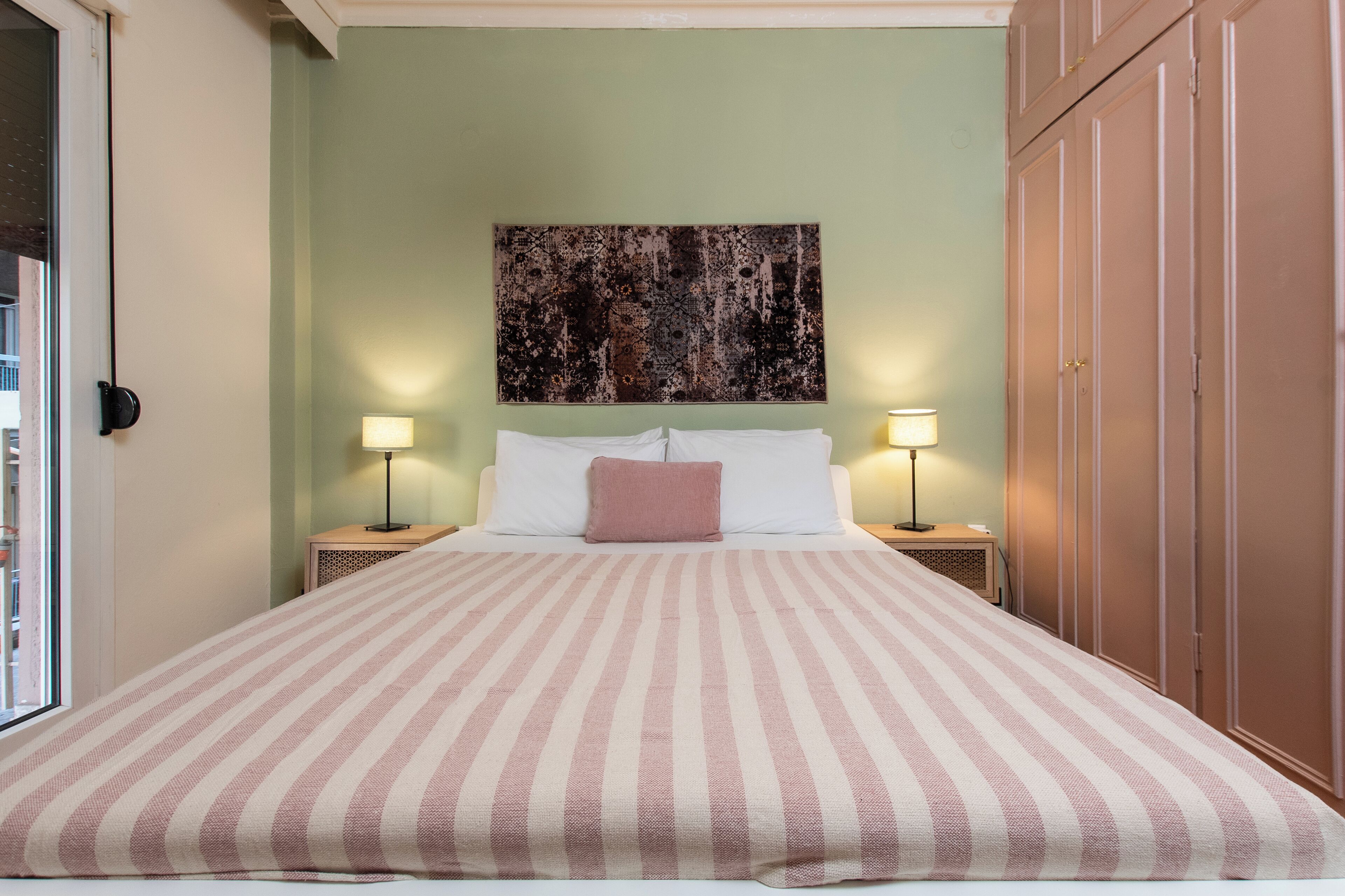 2 chambres, fer et planche à repasser, lit parapluie, Wi-Fi gratuit