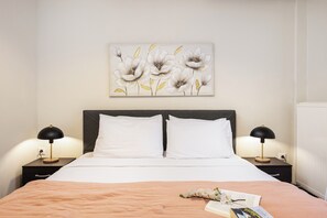 4 bedrooms, iron/ironing board, travel crib, free WiFi