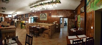 Holiday apartment with pool, internet and air conditioning