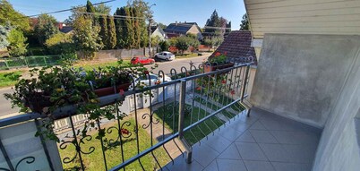 Apartamento vacacional con piscina e internet