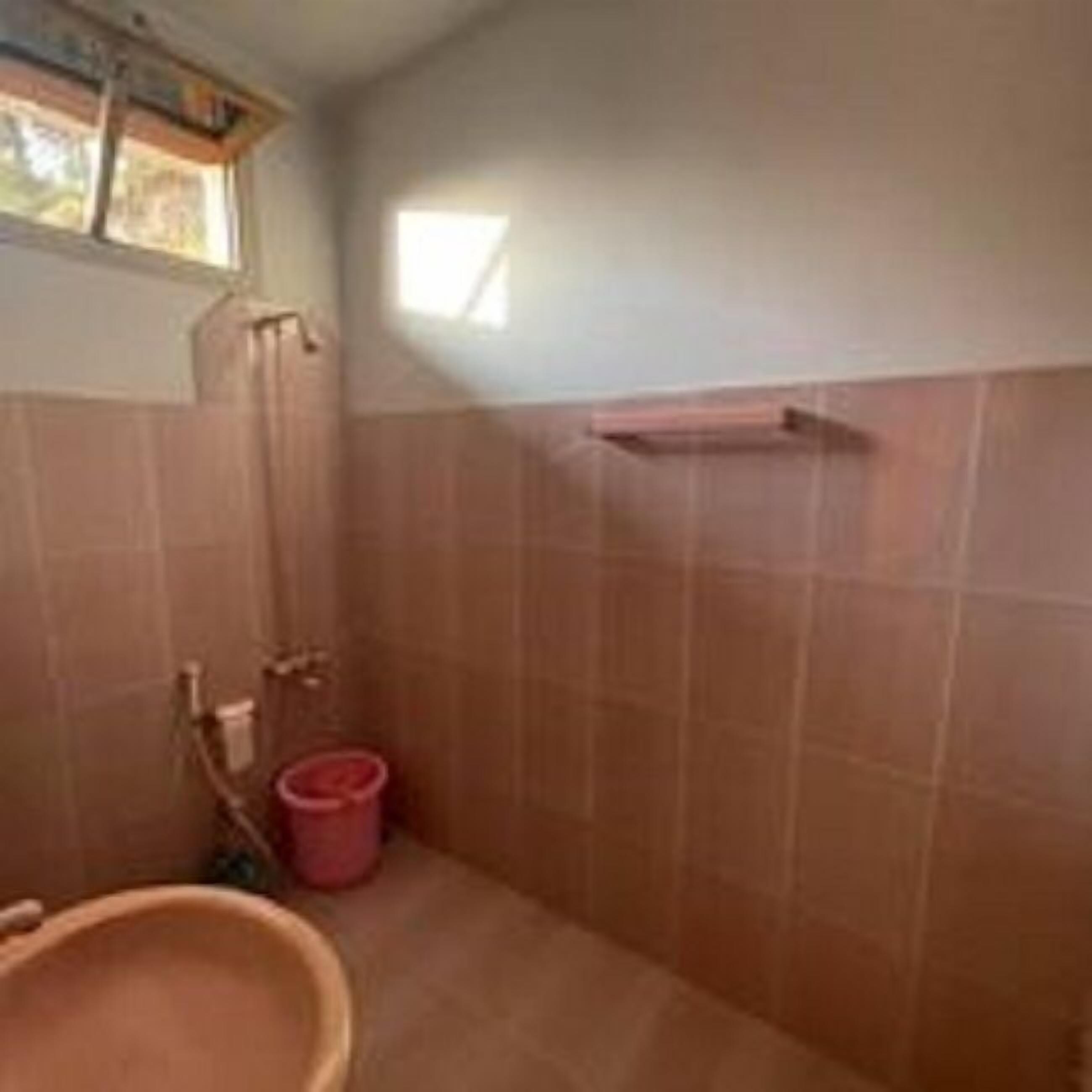 Standard Double Room | Bathroom