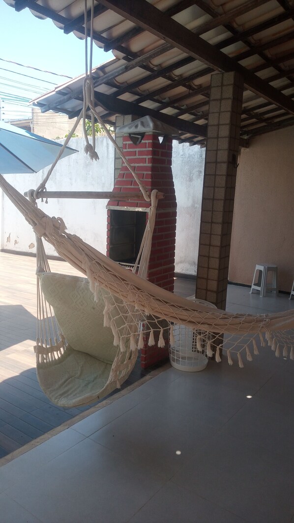 Terrace/patio - Beautiful house complete with swimming pool, 3 bedrooms on the seafront. Near Atalaia waterfront (Aracaju)