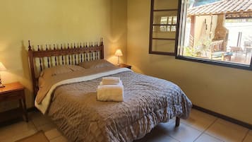 3 間睡房、熨斗/熨衫板、互聯網、床單