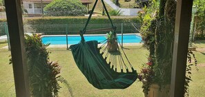 Pool - Family House in Itaipava, Rio de Janeiro, 3 bedrooms, swimming pool, heated hydro, fireplace, gourmet area (Petrópolis)