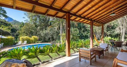 Casakor, beautiful villa in Itaipava, 4 bedrooms, pool, tennis court,
