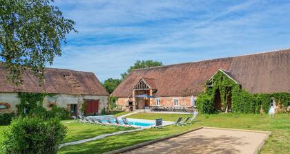 So Villa ReprenelliÚre (45) - Piscine chauffée - Foot - 2h Paris - 30p.