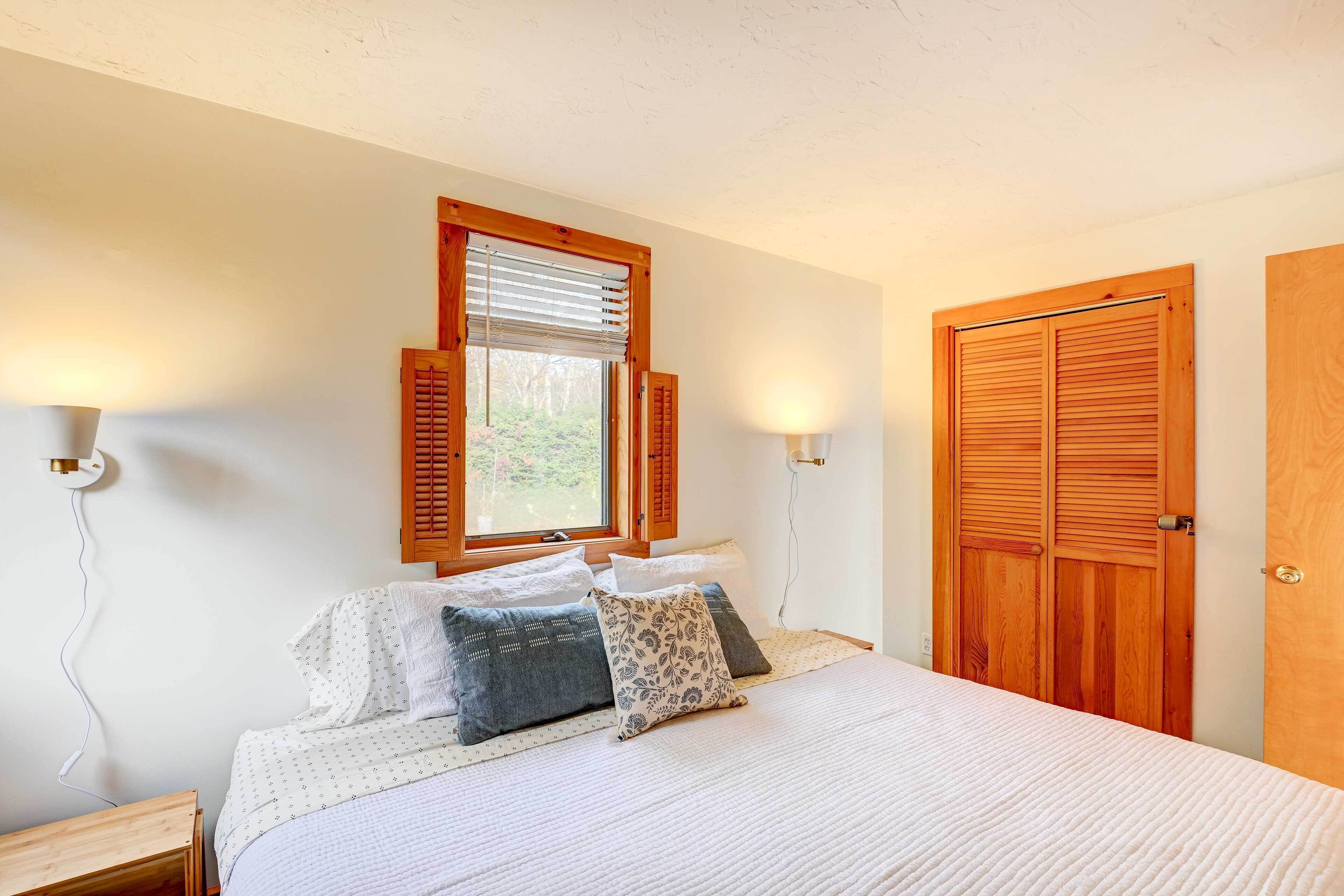 2 slaapkamers, een bureau, wifi, beddengoed