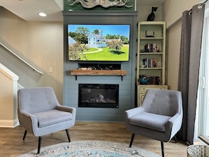Smart TV, fireplace, DVD player