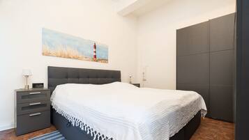 1 habitación, tabla de planchar con plancha y wifi gratis