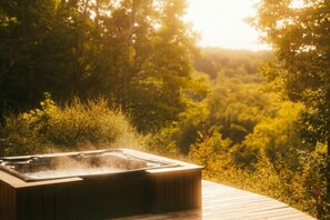 Bain à remous extérieur