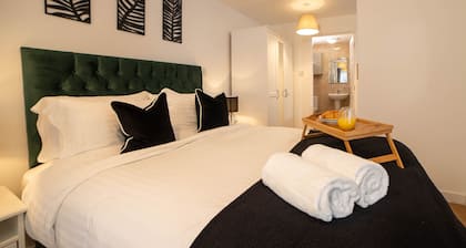 Modern City Centre Studio Cambridge Apartment