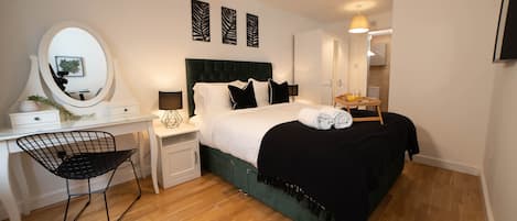 1 bedroom, desk, iron/ironing board, free WiFi