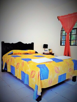 Habitación tradicional, 1 cama doble, no fumadores | Ropa de cama de alta calidad, edredones de plumas, mobiliario individual